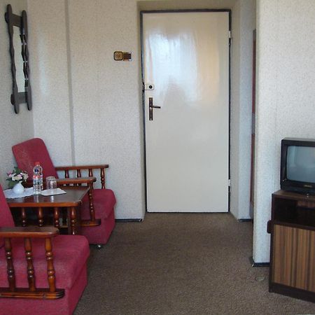 Karet Obiekt Hotelowy Skoczow Exterior photo