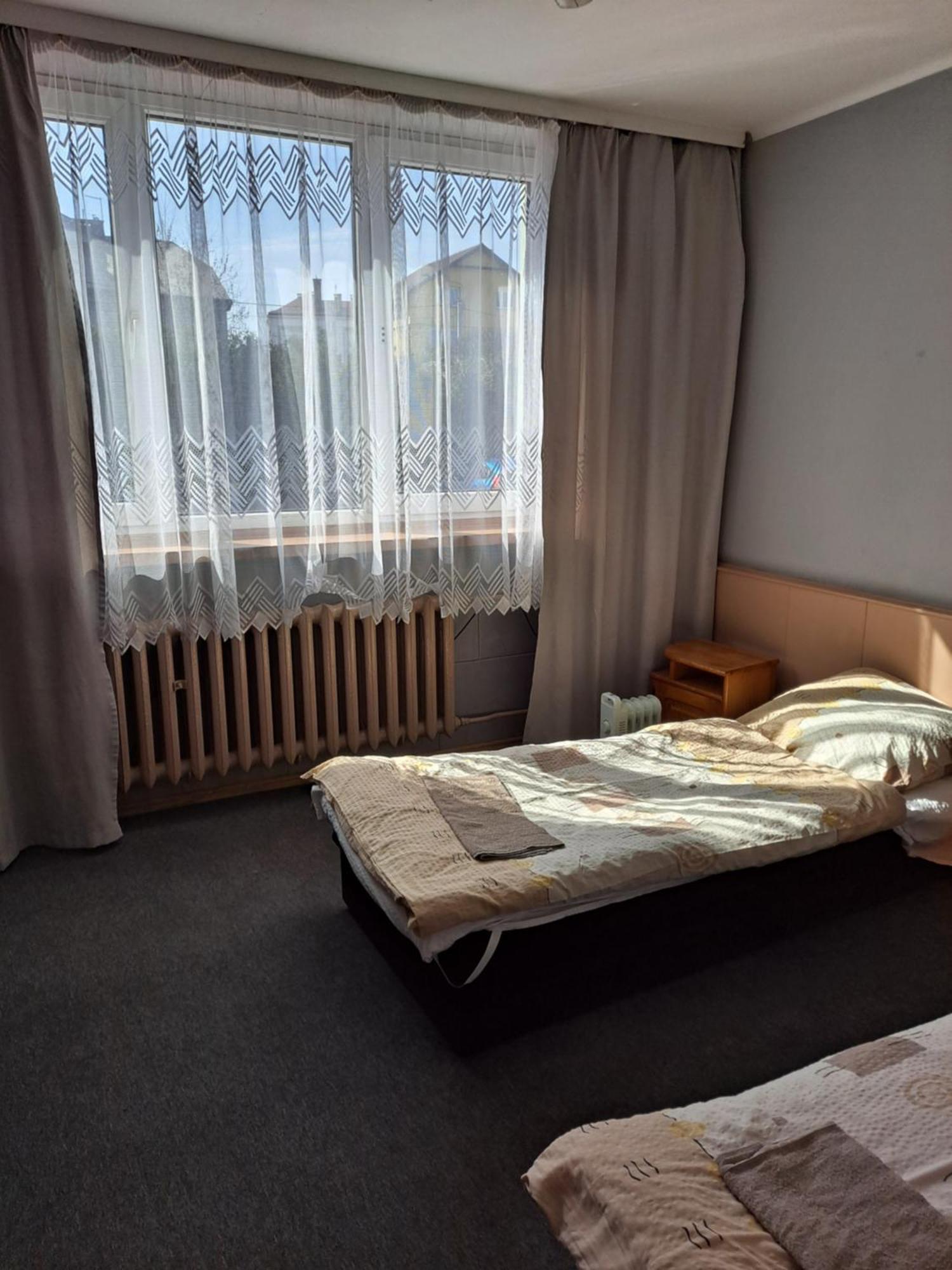 Karet Obiekt Hotelowy Skoczow Exterior photo