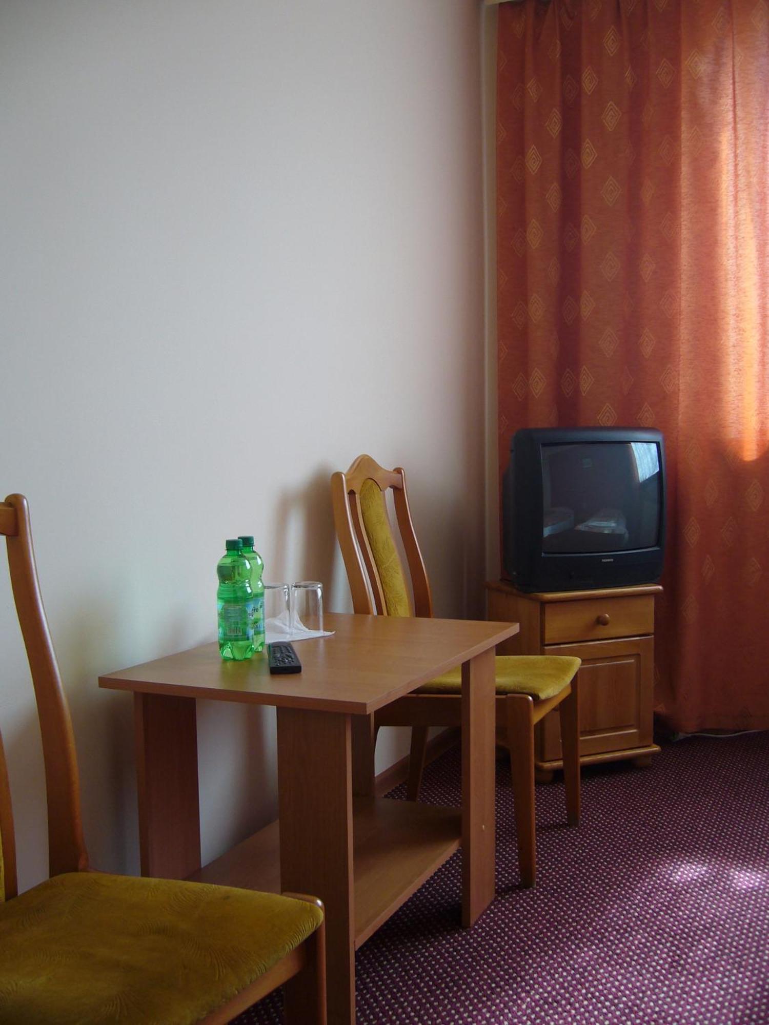 Karet Obiekt Hotelowy Skoczow Exterior photo