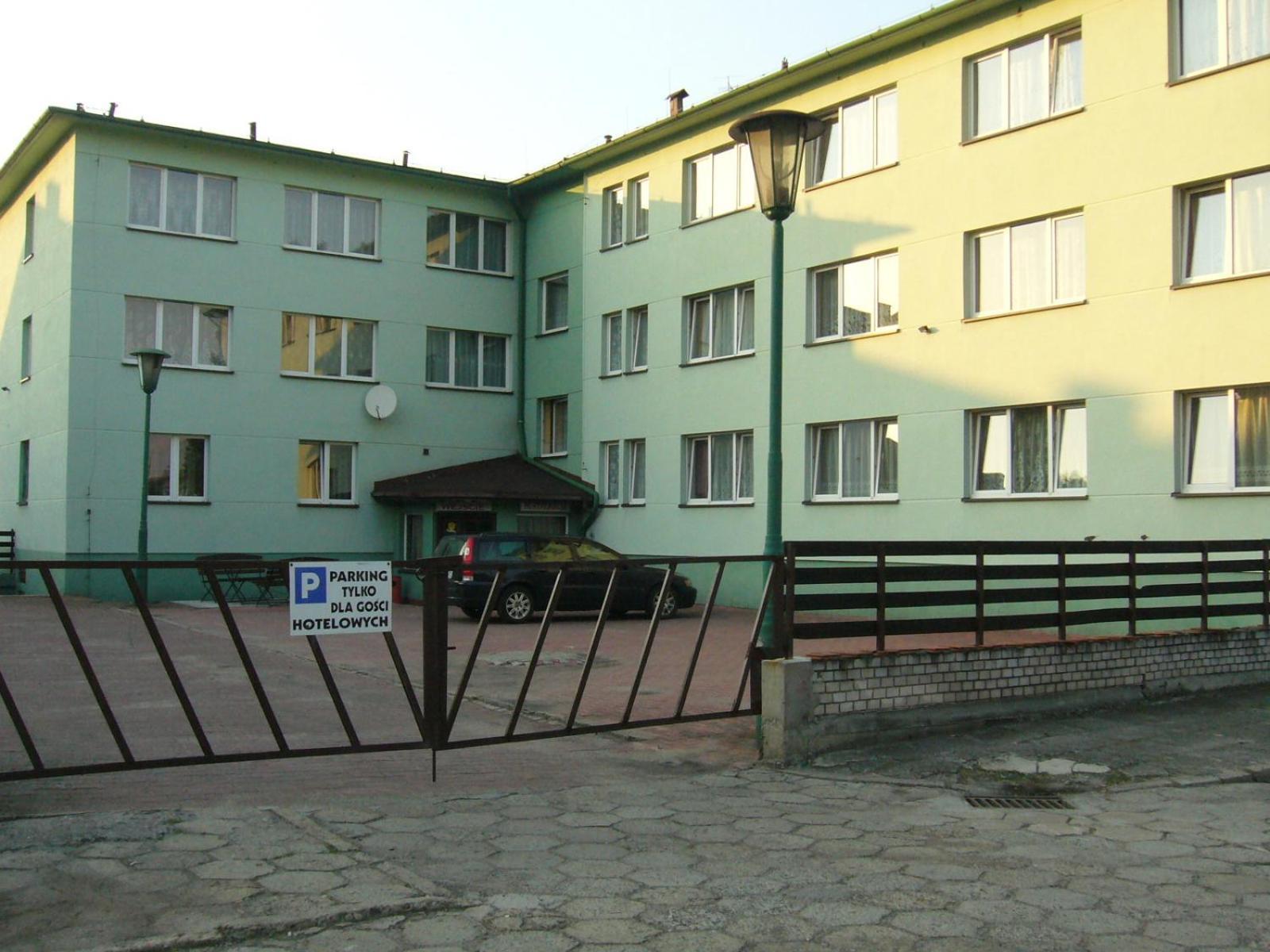 Karet Obiekt Hotelowy Skoczow Exterior photo