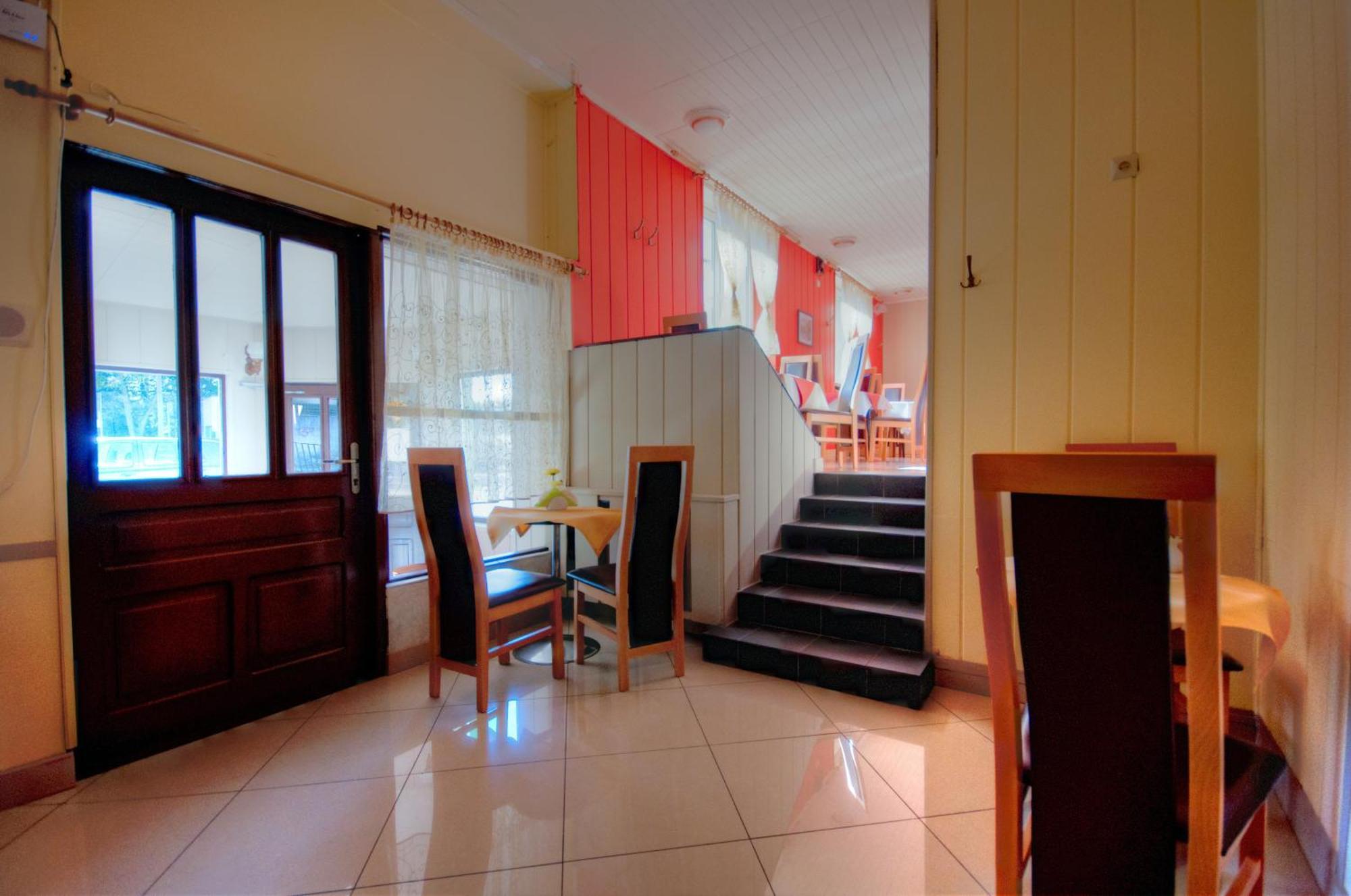 Karet Obiekt Hotelowy Skoczow Exterior photo